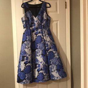 Adrianna Papell Jacquard Blue floral dress